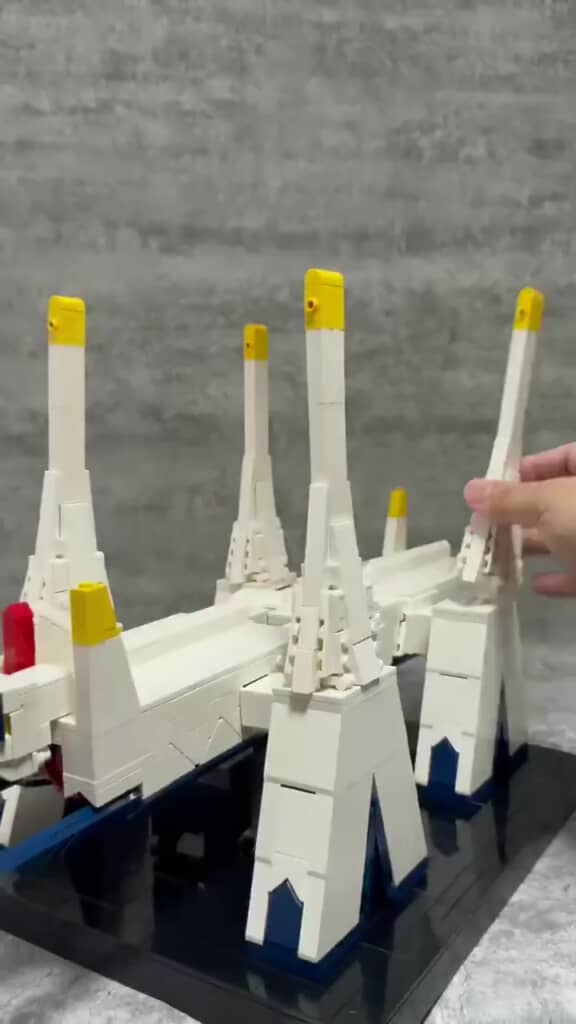 LEGOブロック版ブリジュラスの後ろ足のランプをポールに交換