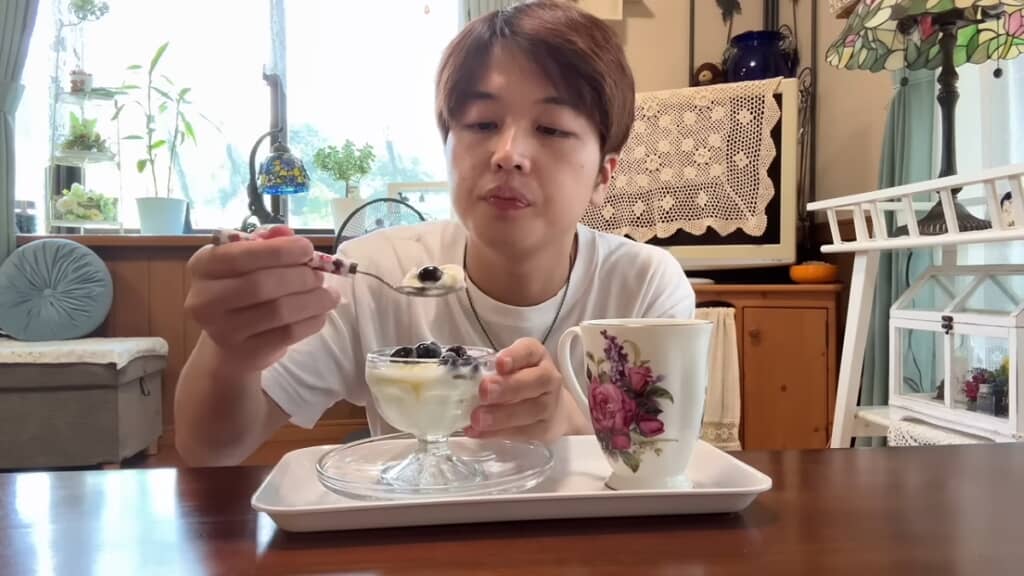 デザートとコーヒーを楽しんだ後は