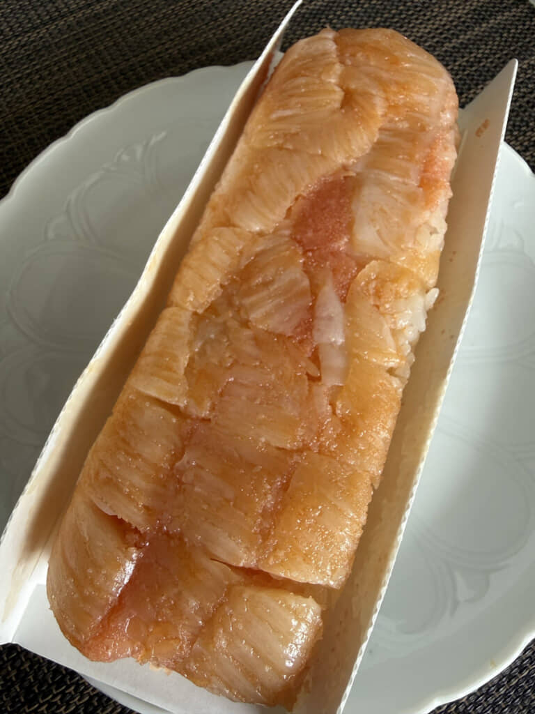 コリコリの食感にピリッとした辛味……辛いもの好きにはたまらない一品