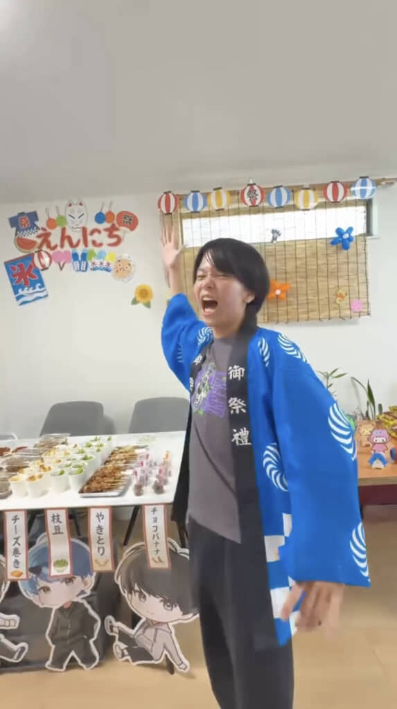 お祭りらしい食べ物をたくさん用意
