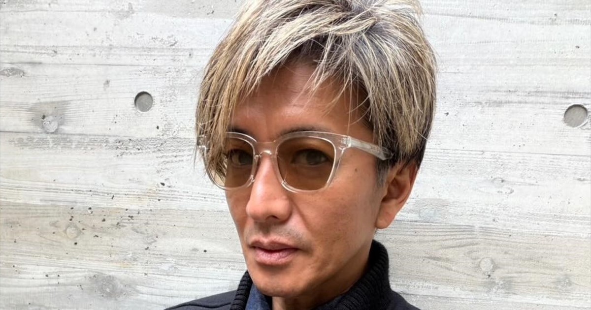 木村拓哉「ついつい手が出てしまう」“思い入れのある”Tシャツ姿を公開