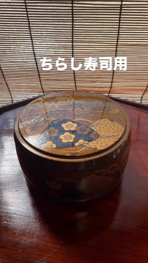 ちらし寿司の丸おけ