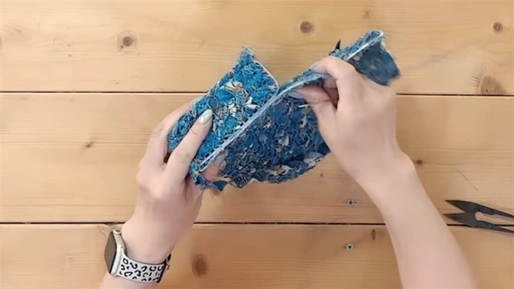 あみこみネットを立体的に折ったところ
