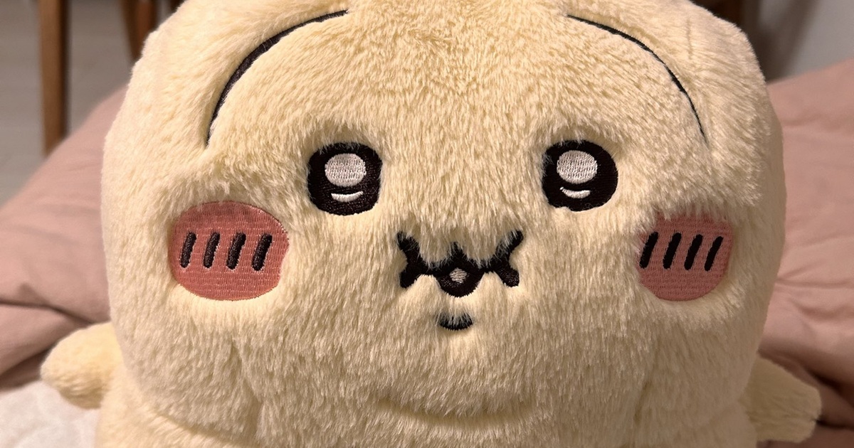 “ちいかわ”のぬいぐるみと帰省→母に会ったら……　まさかの光景が「どうしたらこんなになるの？」「好き」と54万表示（1/2） | ホビー ねとらぼ