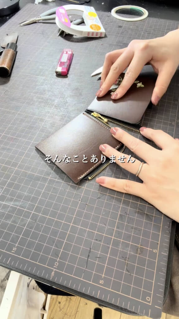 手作業で縫製して……