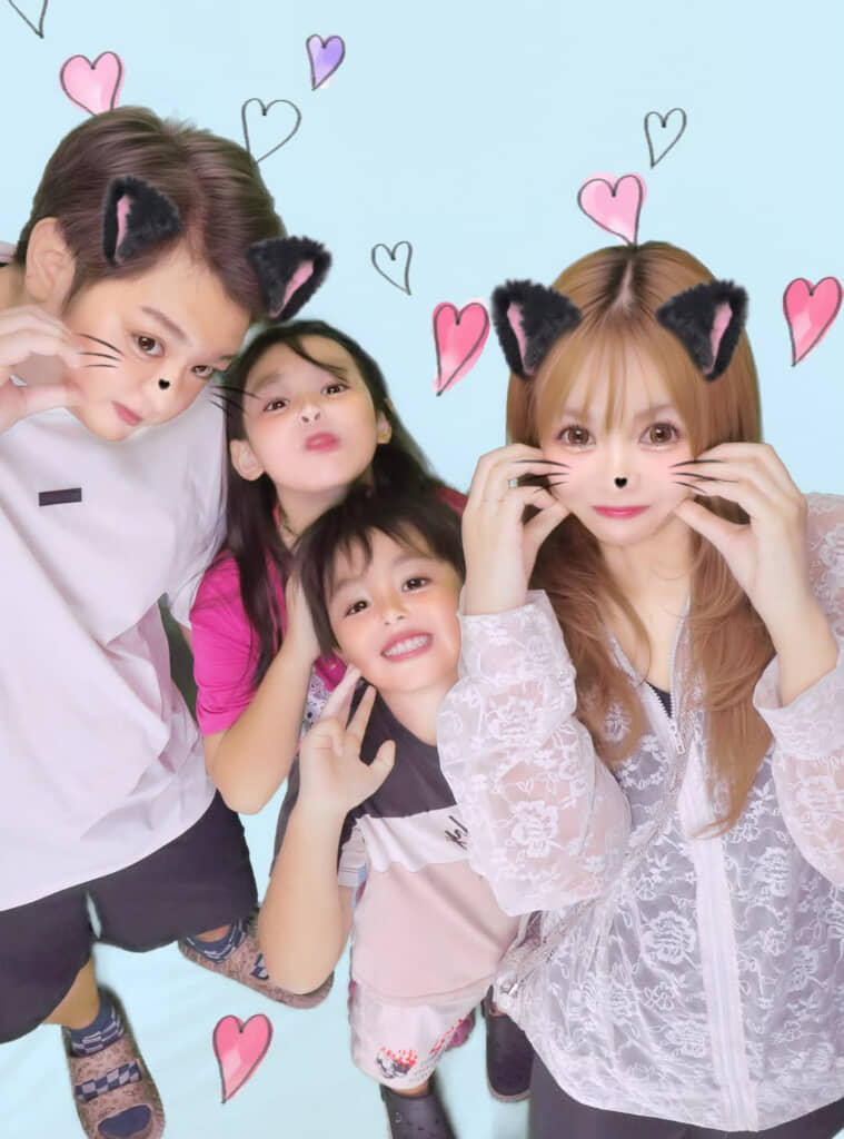 今では結婚して4人家族に!
