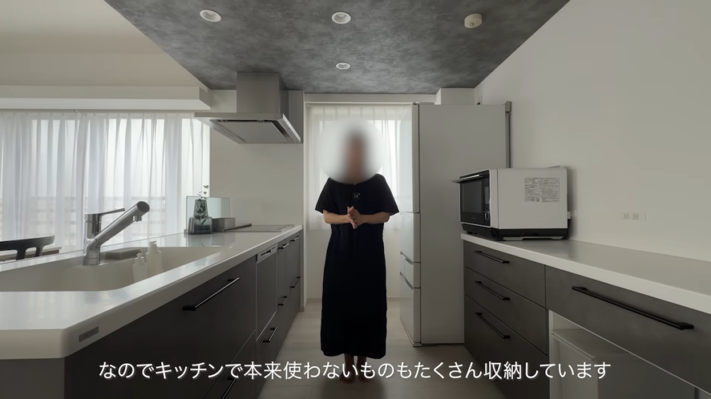 キッチンの収納から紹介