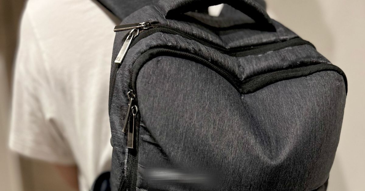 「夫、明日からこれで出勤するらしい」→背中を見ると……　頼もしすぎる姿に「最高の旦那やん」「指さされますね」（1/3） | ライフスタイル ねとらぼ