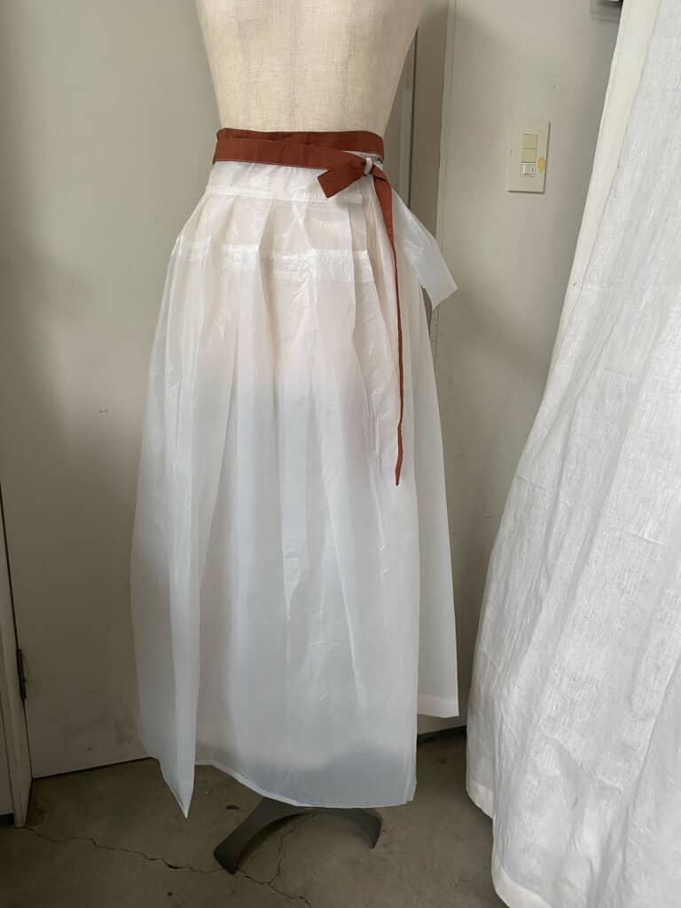 100均グッズで作った雨具スカート