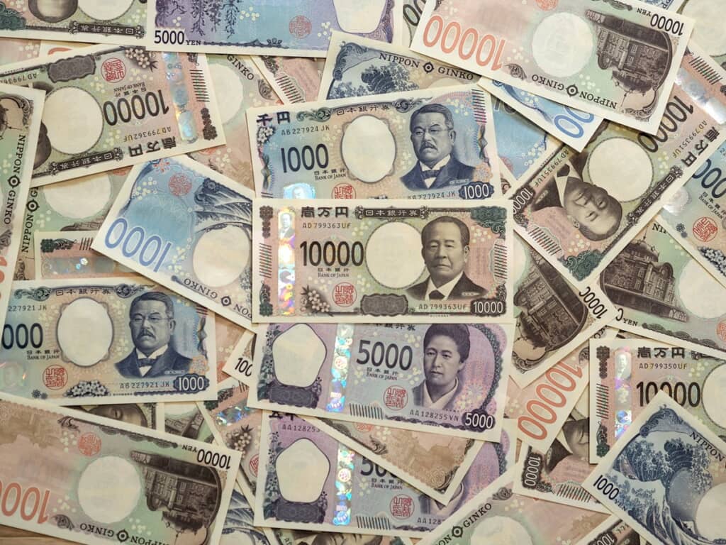 2024年から使われている日本銀行券3種の写真