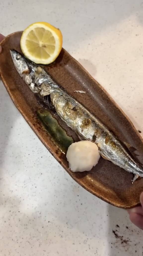 もう1匹のサンマは塩焼きに