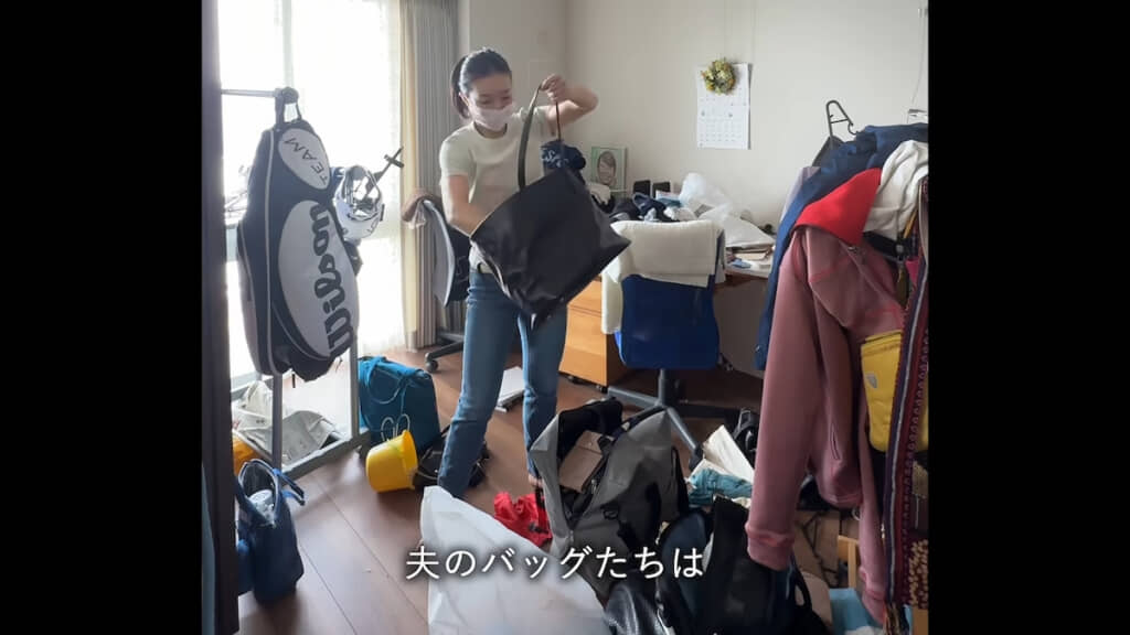 夫のバッグはとりあえずまとめておく