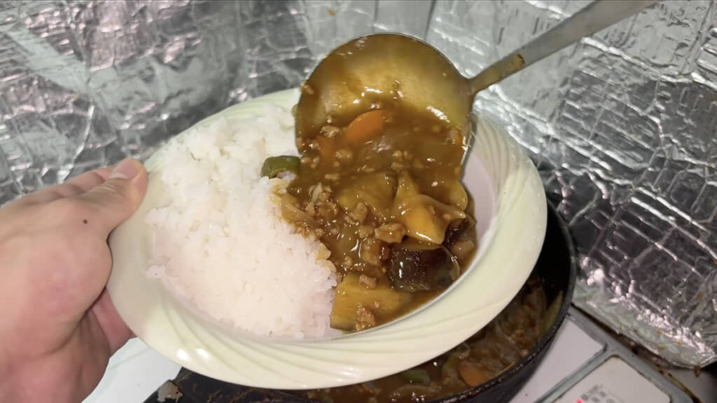 おいしそうな夏野菜カレーが完成