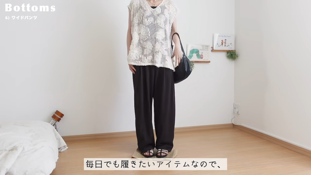 シンプルだから、合わせるトップスを選ばない!