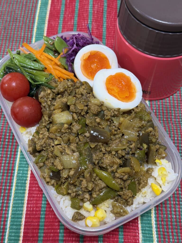 ドライカレーともろこしご飯