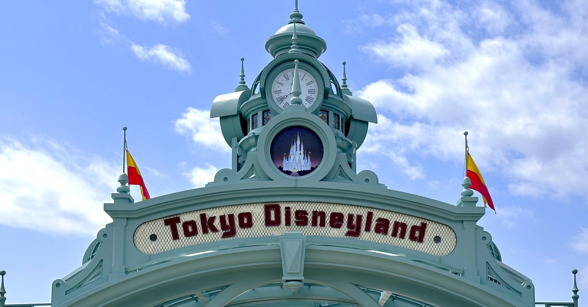 「やばいって」東京ディズニーリゾート、11月発売のクリスマスグッズにさまざまな声 「絶対買う!」「また売り切れちゃうかな」(1/3) | ディズニー ねとらぼ