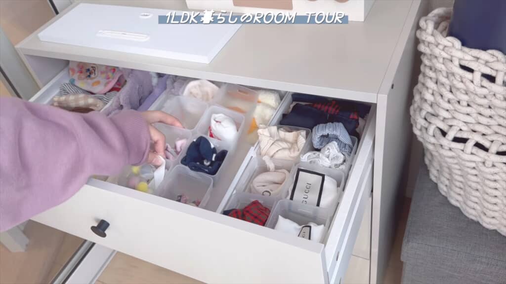 ベビーチェストの整理には靴下カップが大活躍