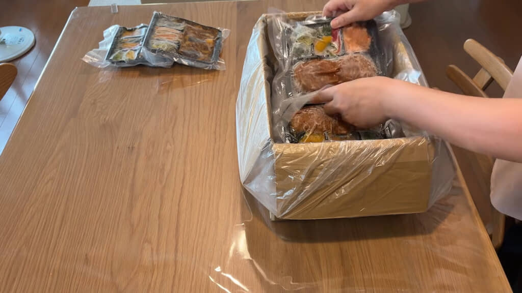 梱包してクール便で発送！