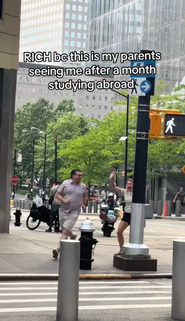 大盛り上がりの両親