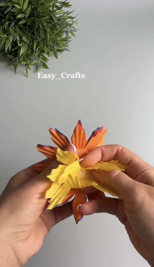 おかずカップで工作