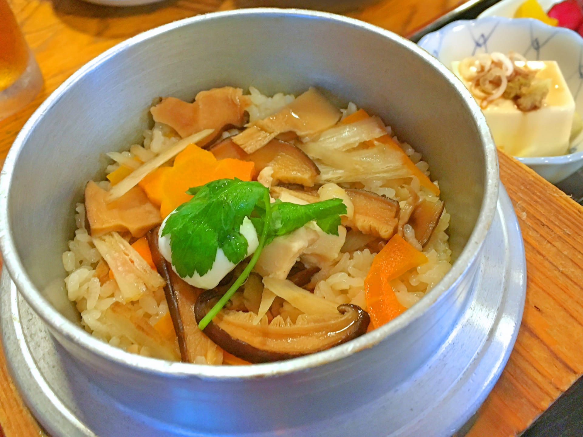 「40年リピートしてます」　最高にうまいと思う“炊き込みご飯の素”第1位に「家族みんなが好き」「安定のおいしさ」の声（1/2） | グルメ ねとらぼリサーチ