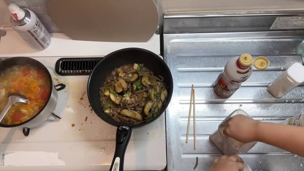 野菜スープ&ナスとこんにゃくのきんぴら