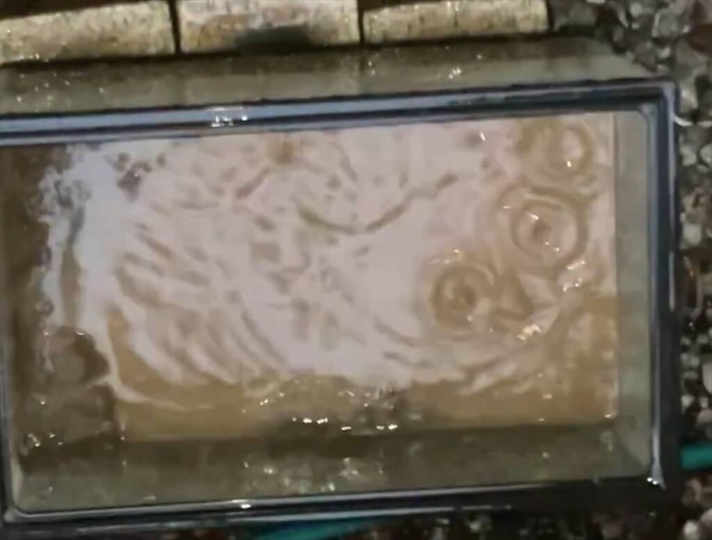 水かさが増えて土はドロドロに