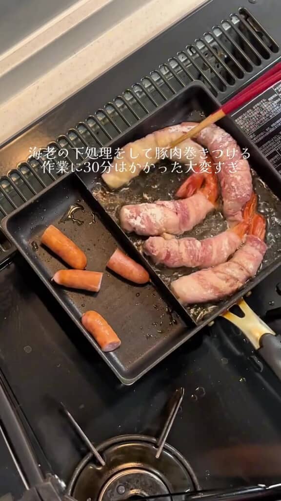 次はウインナーを焼いていく