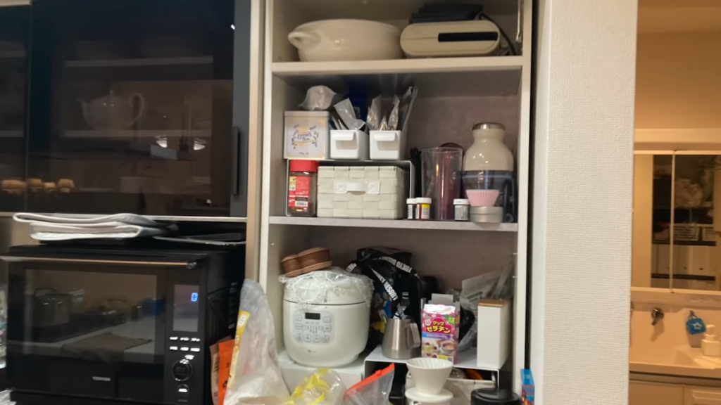 背面のオープン棚が一番気になるとのこと