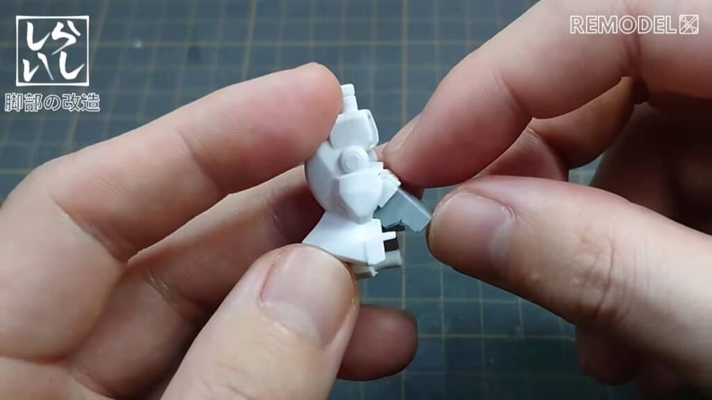 自作バーニアを脚に仮組みした状態