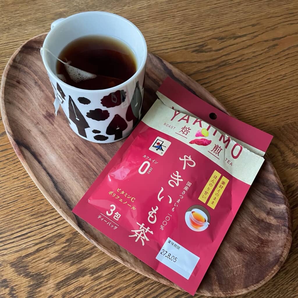 ダイソーで販売されている「やきいも茶」