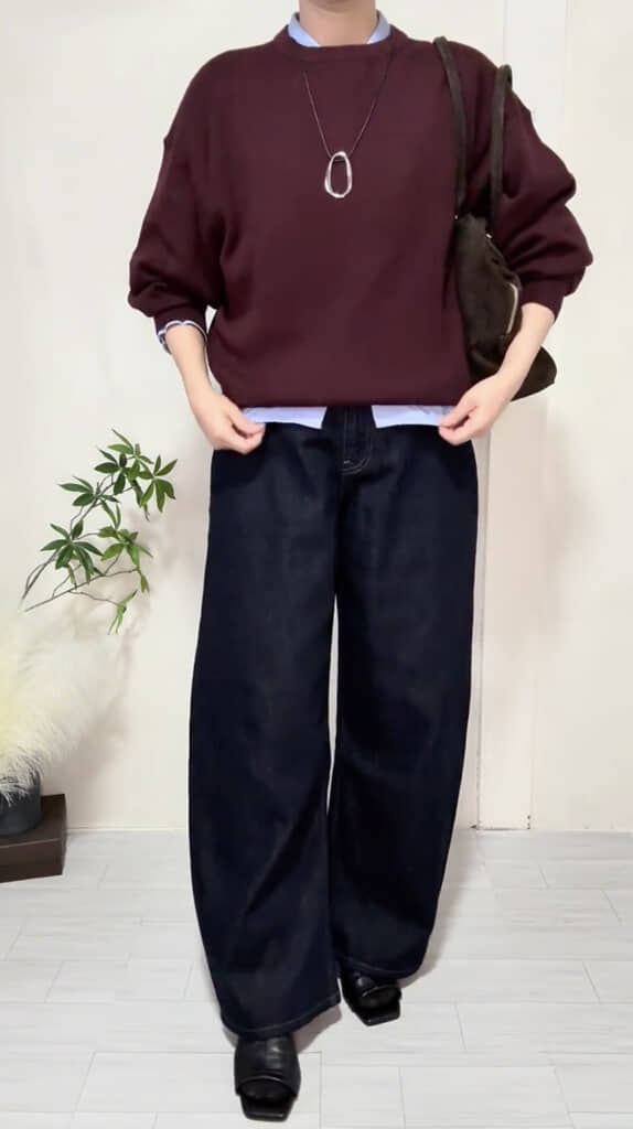ボトムスを濃い色にする場合はウエストにも差し色を