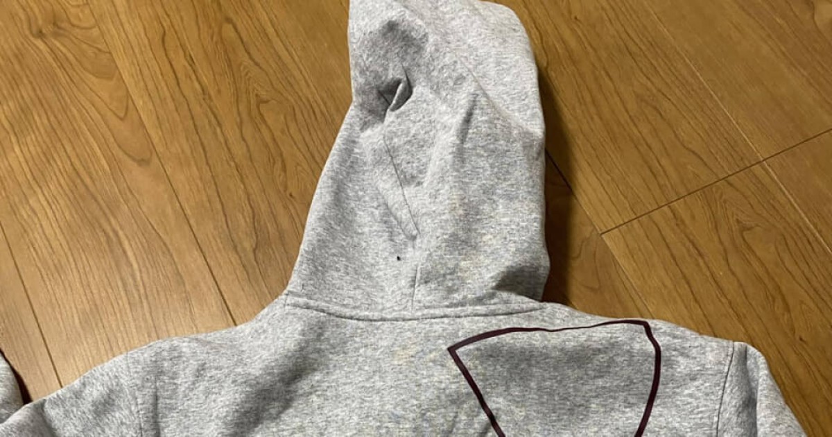 80歳祖母、中3の孫に「蝶のマークの服送ったよ」→届いたのは……　まさかのメーカーに「一周回って最高」「こりゃ息子さんも嬉しい」投稿者に話を聞いた（1/3） | ファッション ねとらぼ