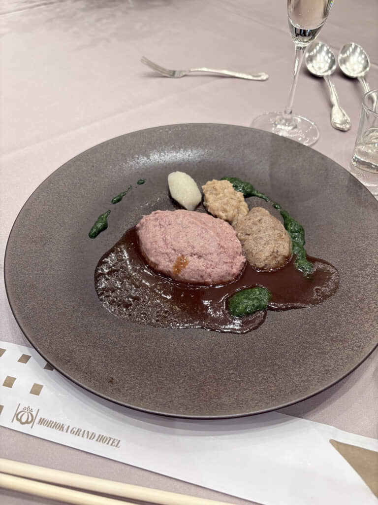 特別仕様のペースト状料理を用意してくれました!