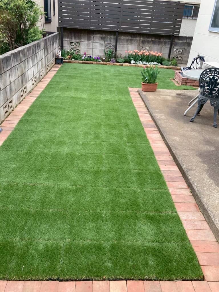 2時間かけてブラシがけし、レンガを再利用