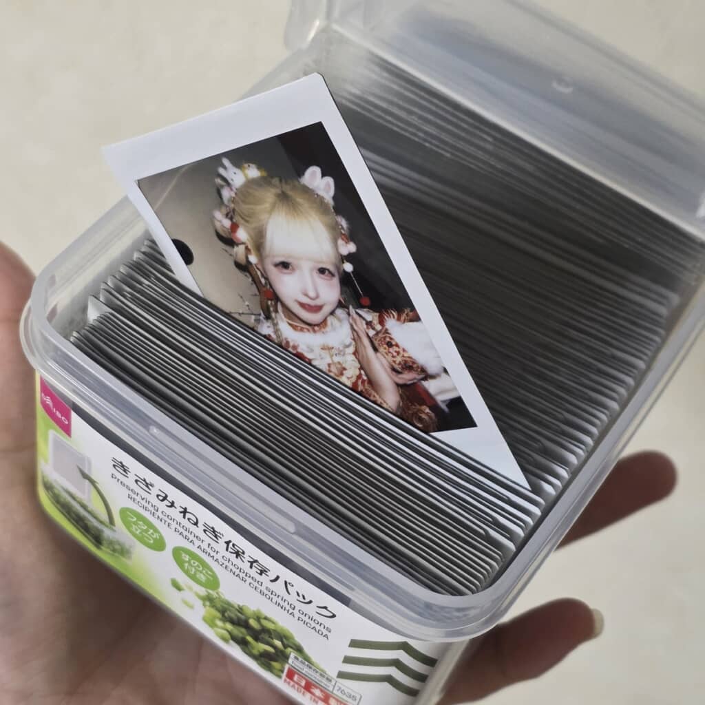 中にはTenさんのチェキが大量