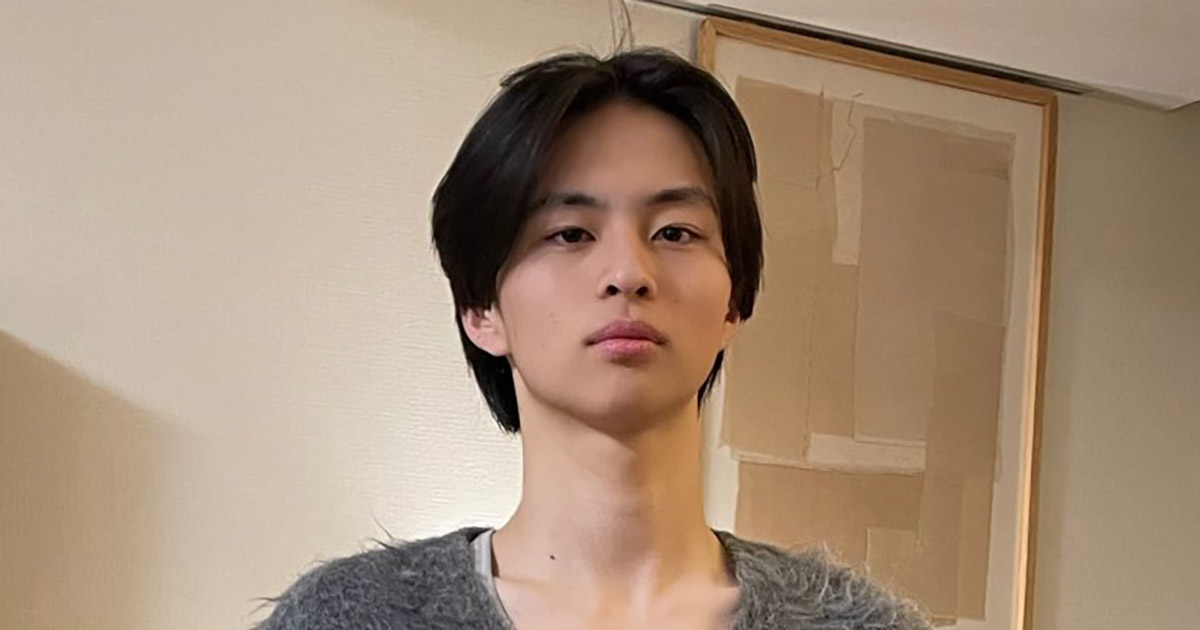 妻の服を勝手に着る夫→まさかの姿に「やばいww」「ギリオシャレ」「パリコレでも違和感ない」(1/3) | 男性 ねとらぼ