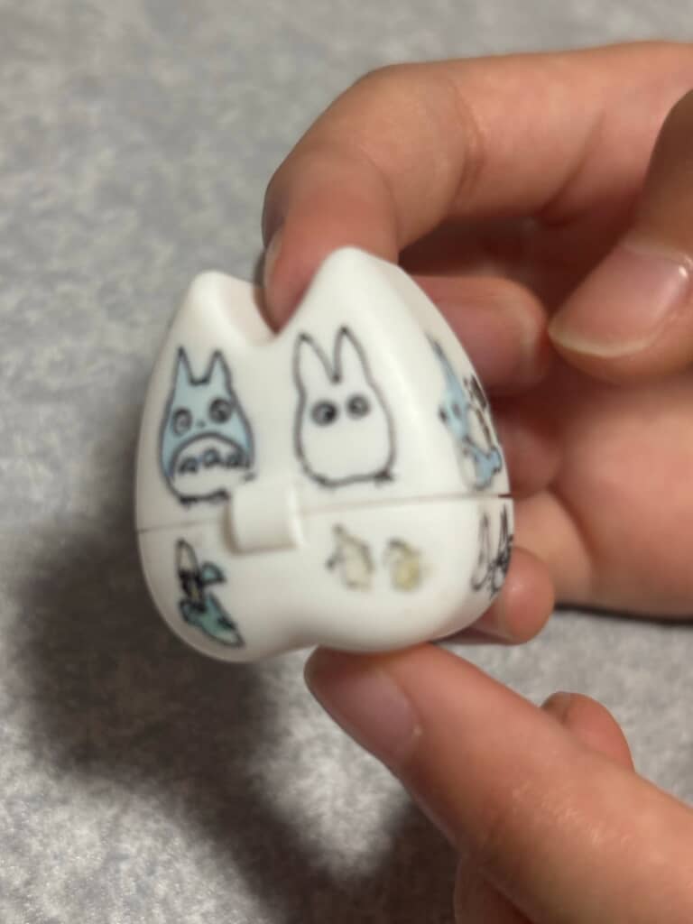 裏にもトトロ