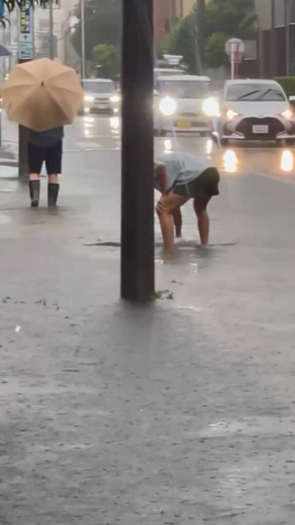 家の前が冠水したときの様子