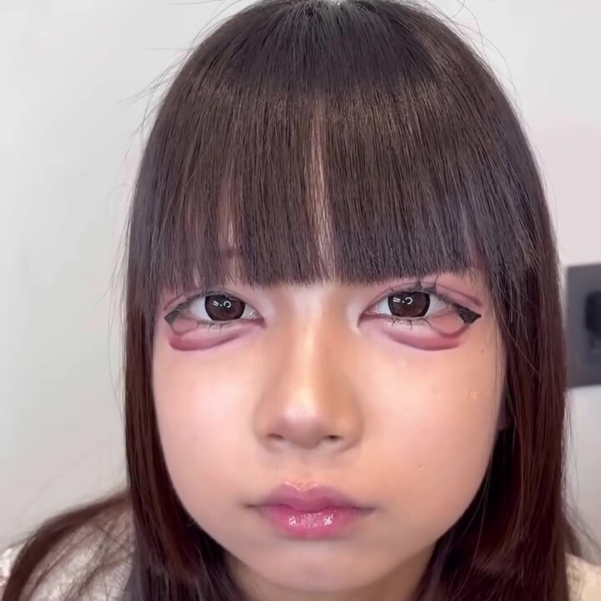 普段は地雷メイクの中学生娘、ママがナチュラルメイクすると……「安室奈美恵に見えた」　驚きの仕上がりが380万再生「めっちゃ最強やん！」　投稿者に話を聞いた（1/3） | 美容 ねとらぼ