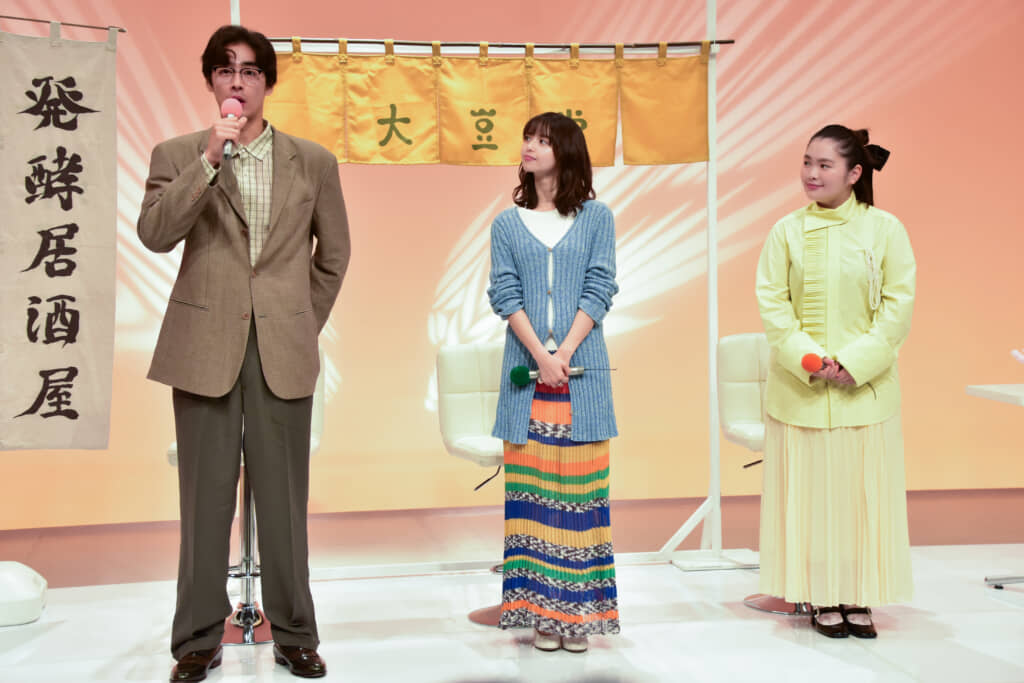 濱尾ノリタカさん（左）、齋藤飛鳥さん（中央）、富田望生さん（右）