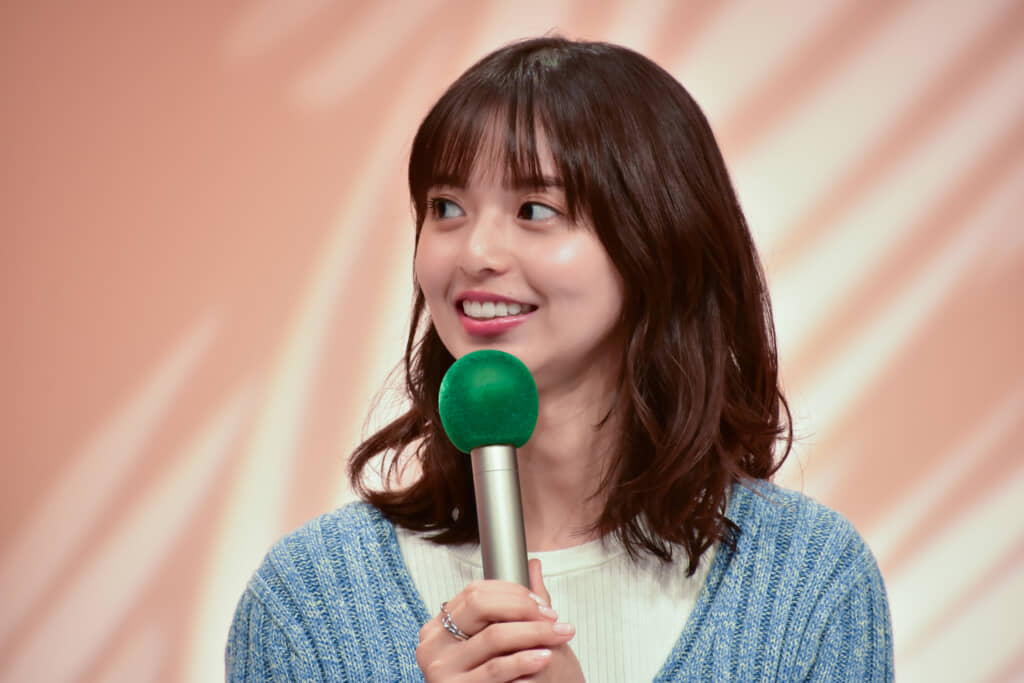 マイクを手にトークを行う齋藤さん