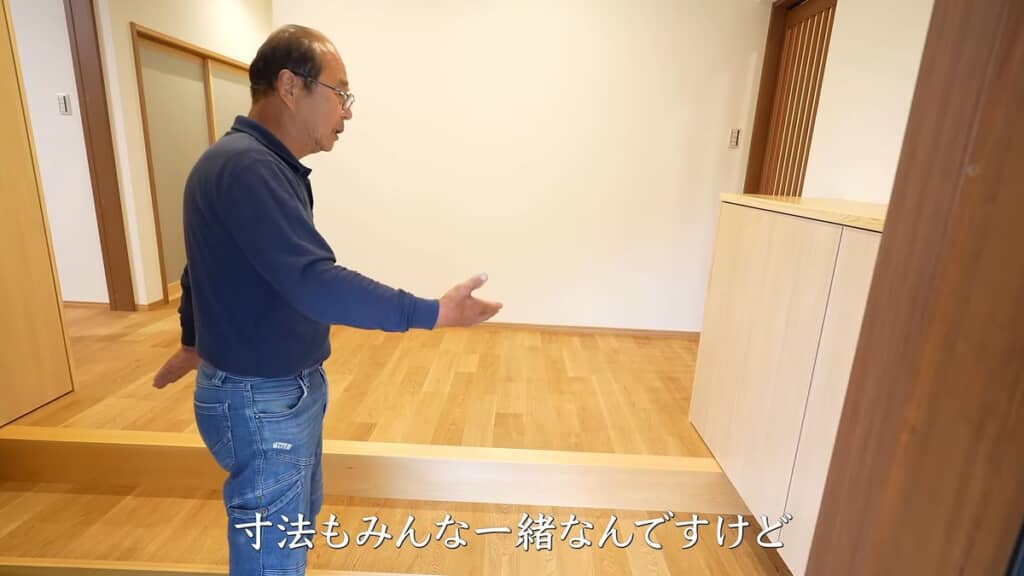 寸法などを改装前と同じにした玄関