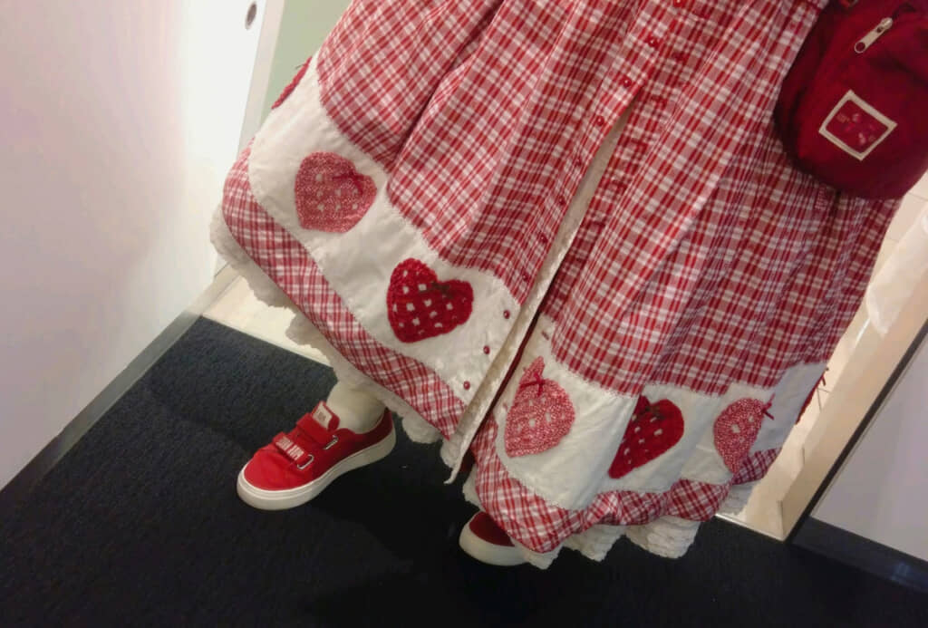 新人さんから服装の質問を受けたときの投稿者さんの格好は……