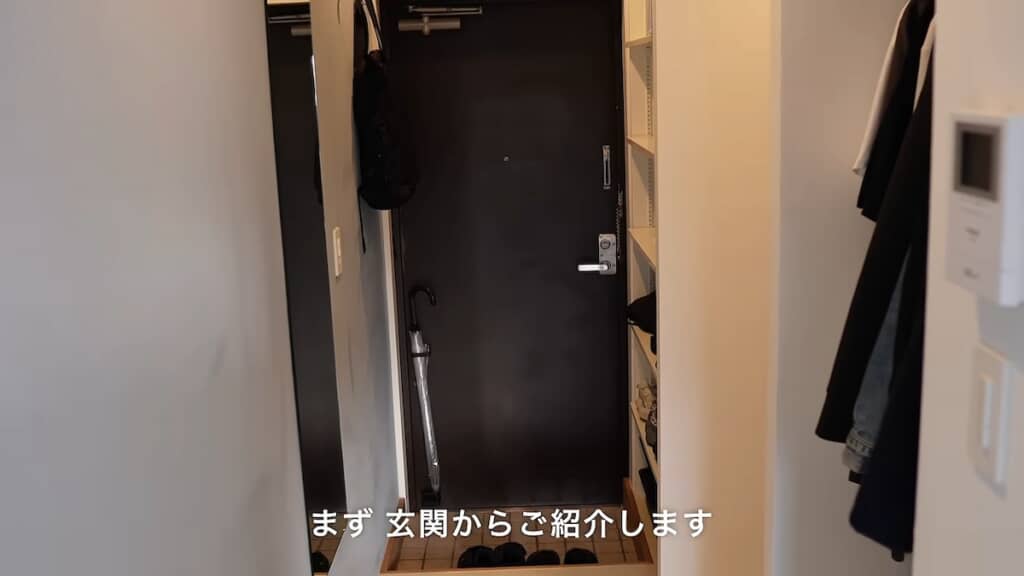 収納棚を設けた玄関