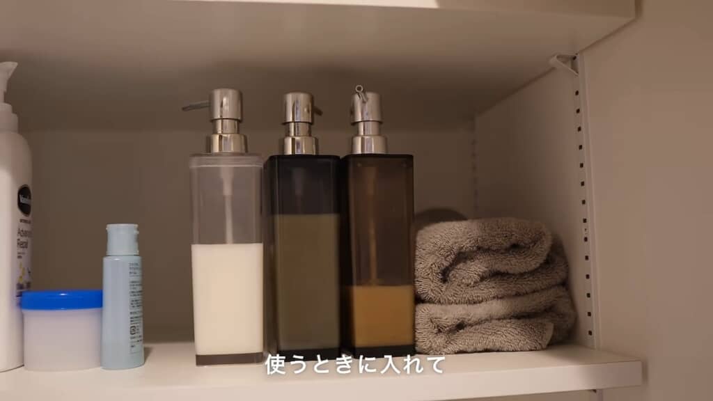 シャンプーやリンスなども浴室外で管理