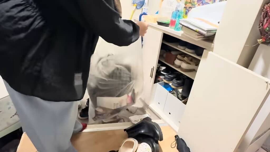 靴箱の中を整理