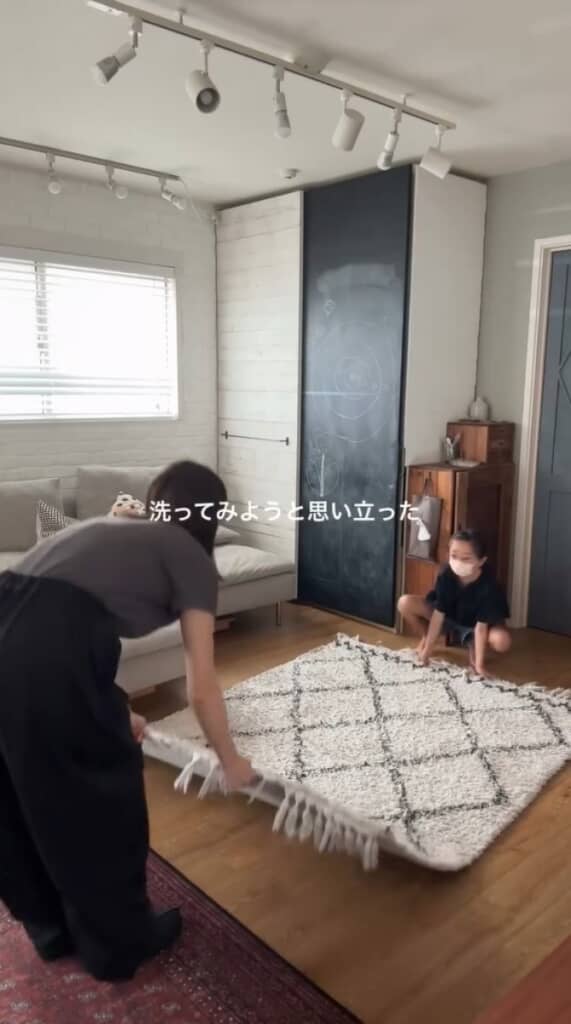 自宅でラグを洗う