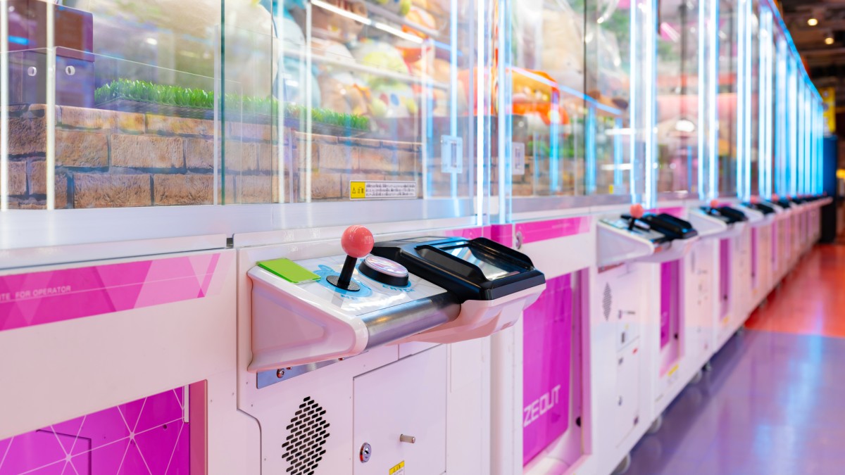 妻「どーすんのこれ」 夫がクレーンゲームで100個とってきた“食材”は……驚がくの光景に「ヤバww」「いくらなんでも」(1/2) | ライフスタイル ねとらぼ