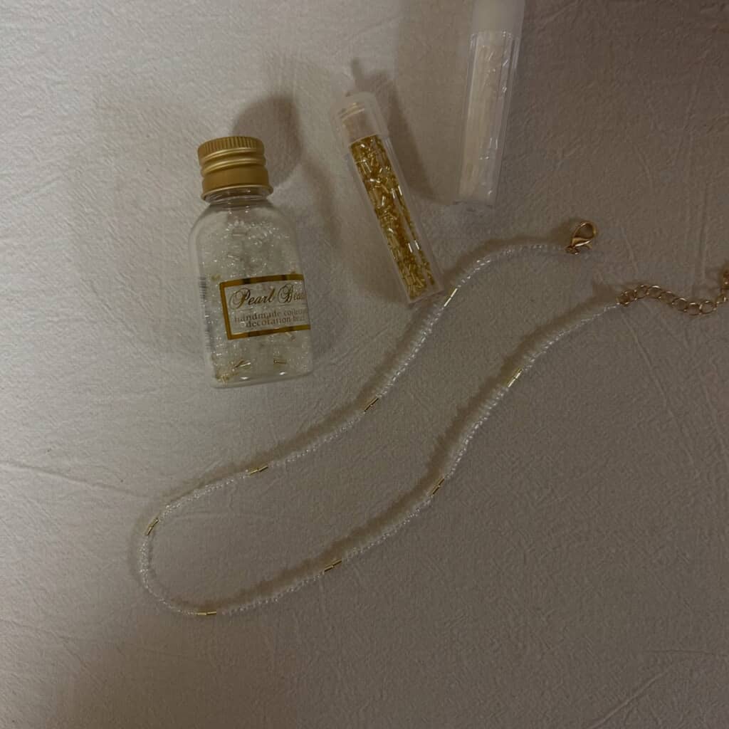 使用したビーズと完成品